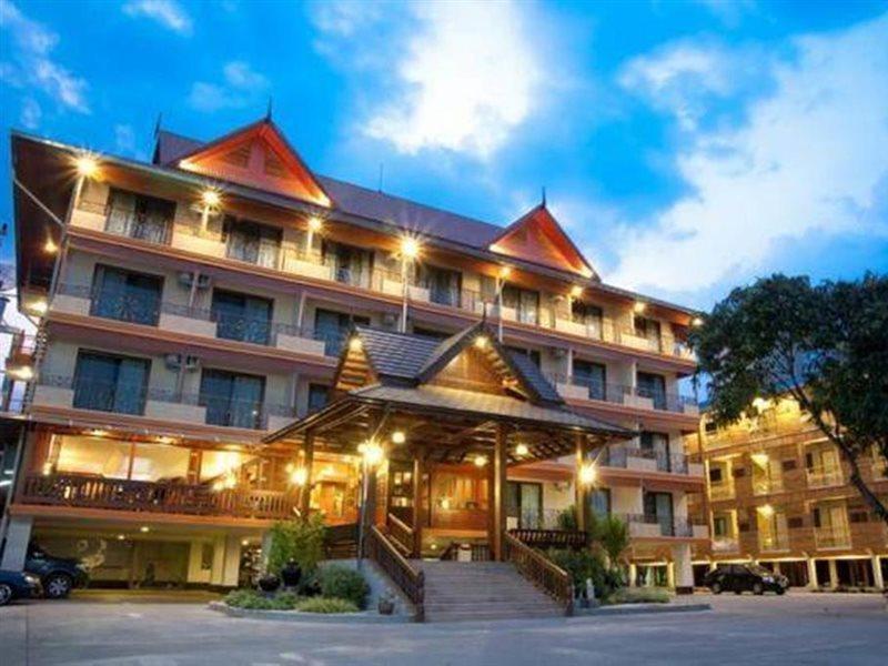 Baankhun Chiang Mai Hotel Exterior photo
